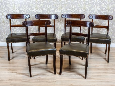 Komplet krzeseł z XX-lecia międzywojennego