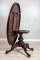 Mahoniowy stół z krzesłami w stylu Ludwika Filipa