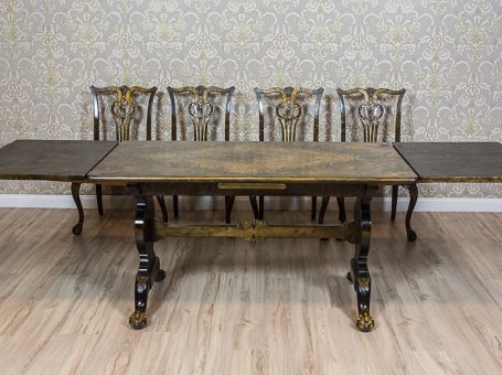 Chippendale Extended Table with Chairs