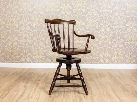 Wooden Thonet Swivel Chair