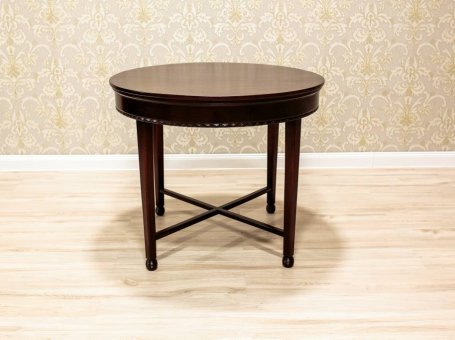 Neat Living Room Table, Circa 1920