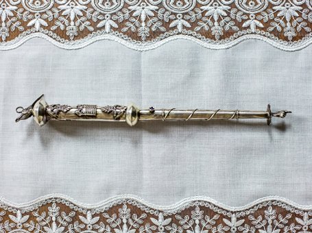 Judaica -- A Yad, Circa 1812