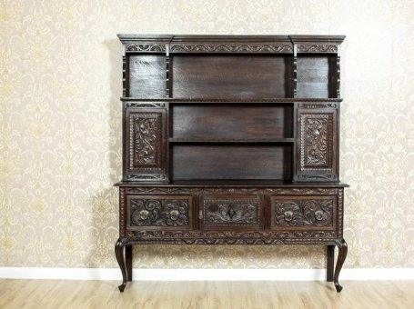 English Oak Cabinet, Circa 1890, in the Baroque Style