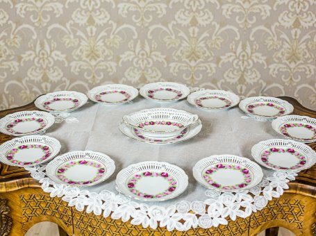 Dessert Plates with an Epergne, Schwarzenhammer Bavaria
