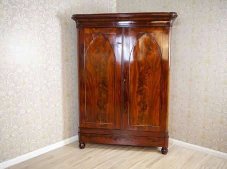 Antique Wardrobe from the Turn of the 19th and 20th Centuries