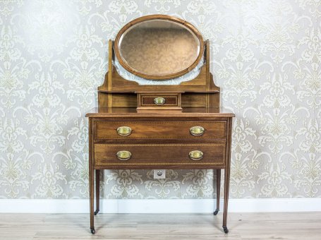 English Vanity in the Neoclassical Style