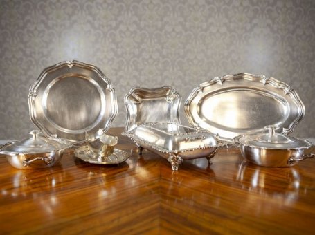 Set of Tableware from the Mid-20th Century