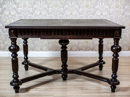Eklektyczny stół dębowy z XIX wieku