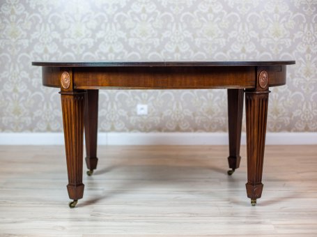 Dining Table with an Extendable Top