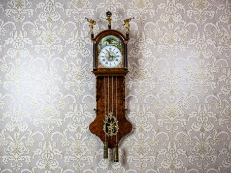 Dutch Wall Clock in the Staarta Type