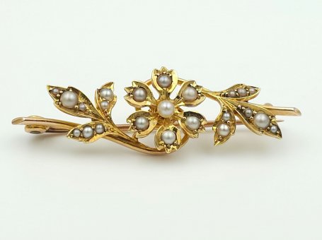 15-Karat Gold Brooch with Wilson & Sharp (Edinburgh) Pearls - Early 20th Century