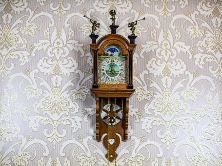 Dutch Wall Clock in the Staarta Type