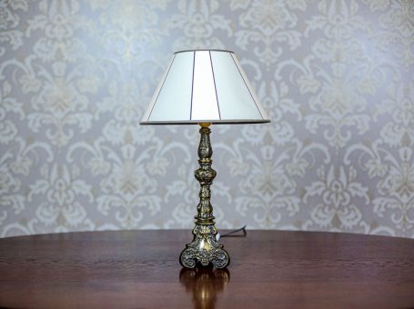 Stylized Table Lamp