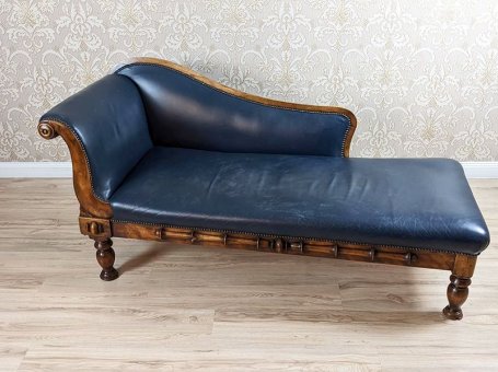 Prewar Leather Chaise Longue
