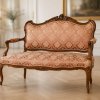 Mała sofa w stylu neorococo