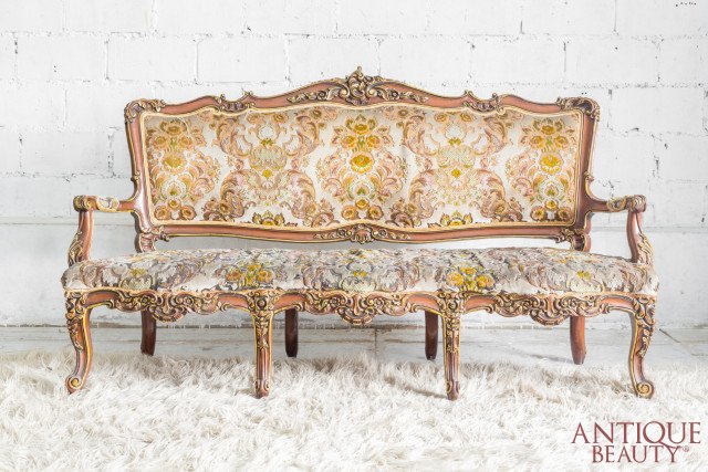 sofa antyczna